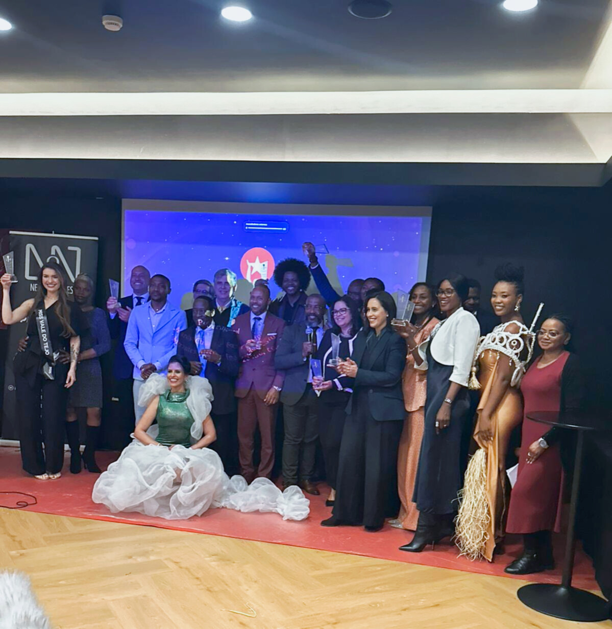 PRÉMIOS “CHARME & PRESTÍGIO” CELEBRAM O MÉRITO DE MIGRANTES E AFRODESCENDENTES